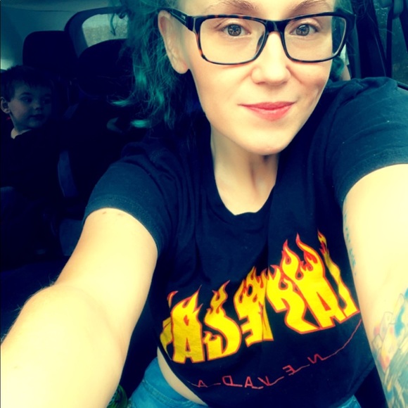 Meet your Posher, Ashton - Picture 3 of 8